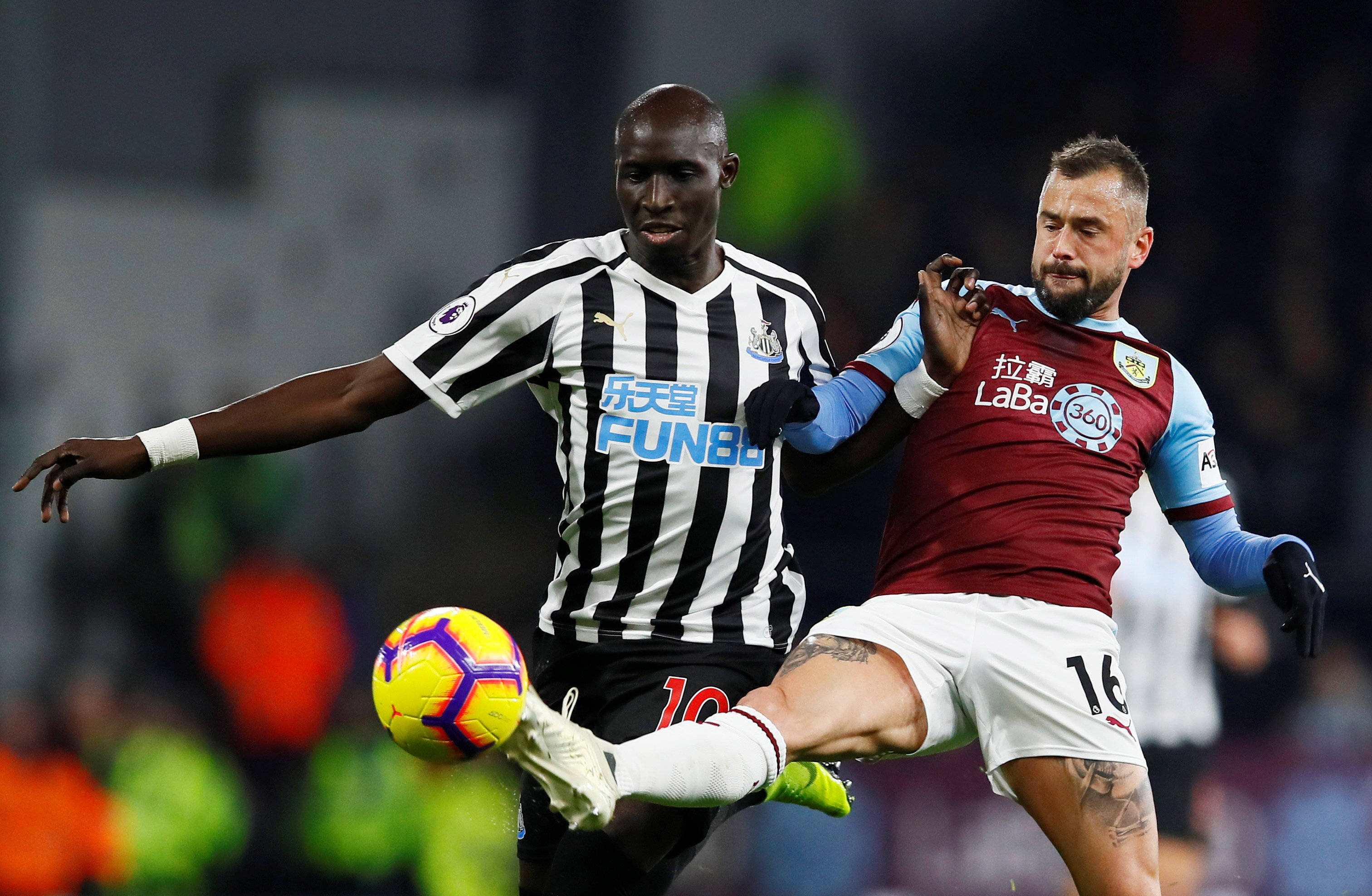 传中轨迹宜 传中轨迹宜